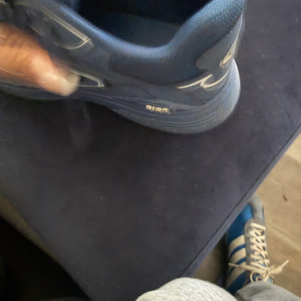 Dior Men’s Navy Blue Mesh & Leather Sneakers - Picture 5 of 9